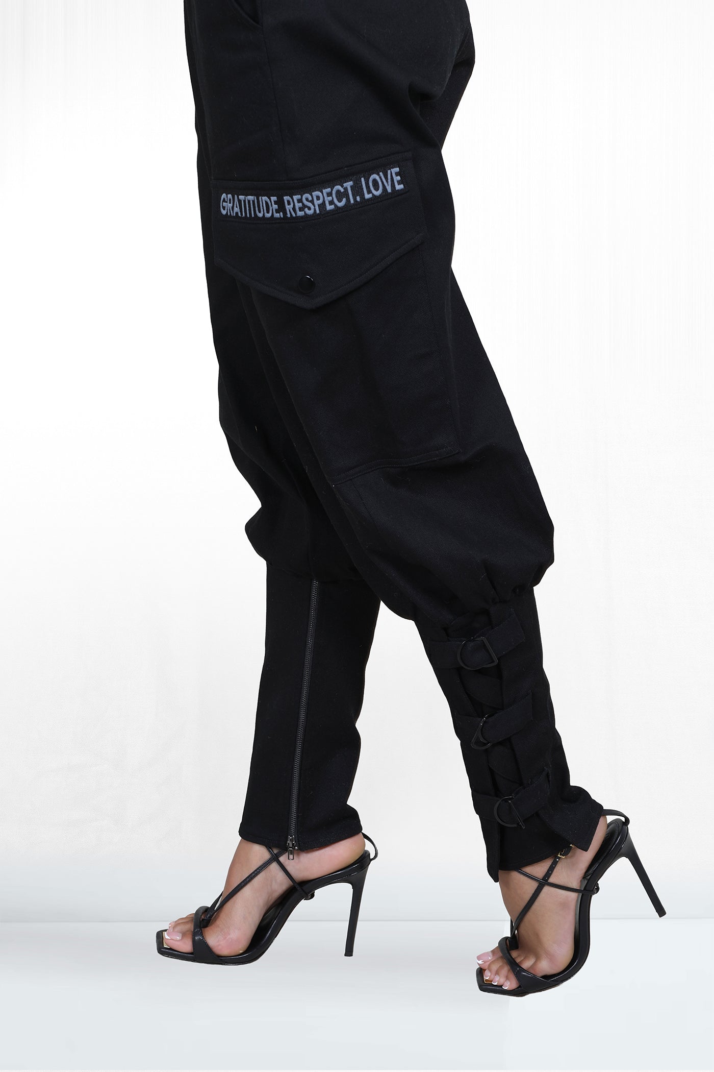 GRL Signature Snap Cargo Criss Cross Ankle Black Pant
