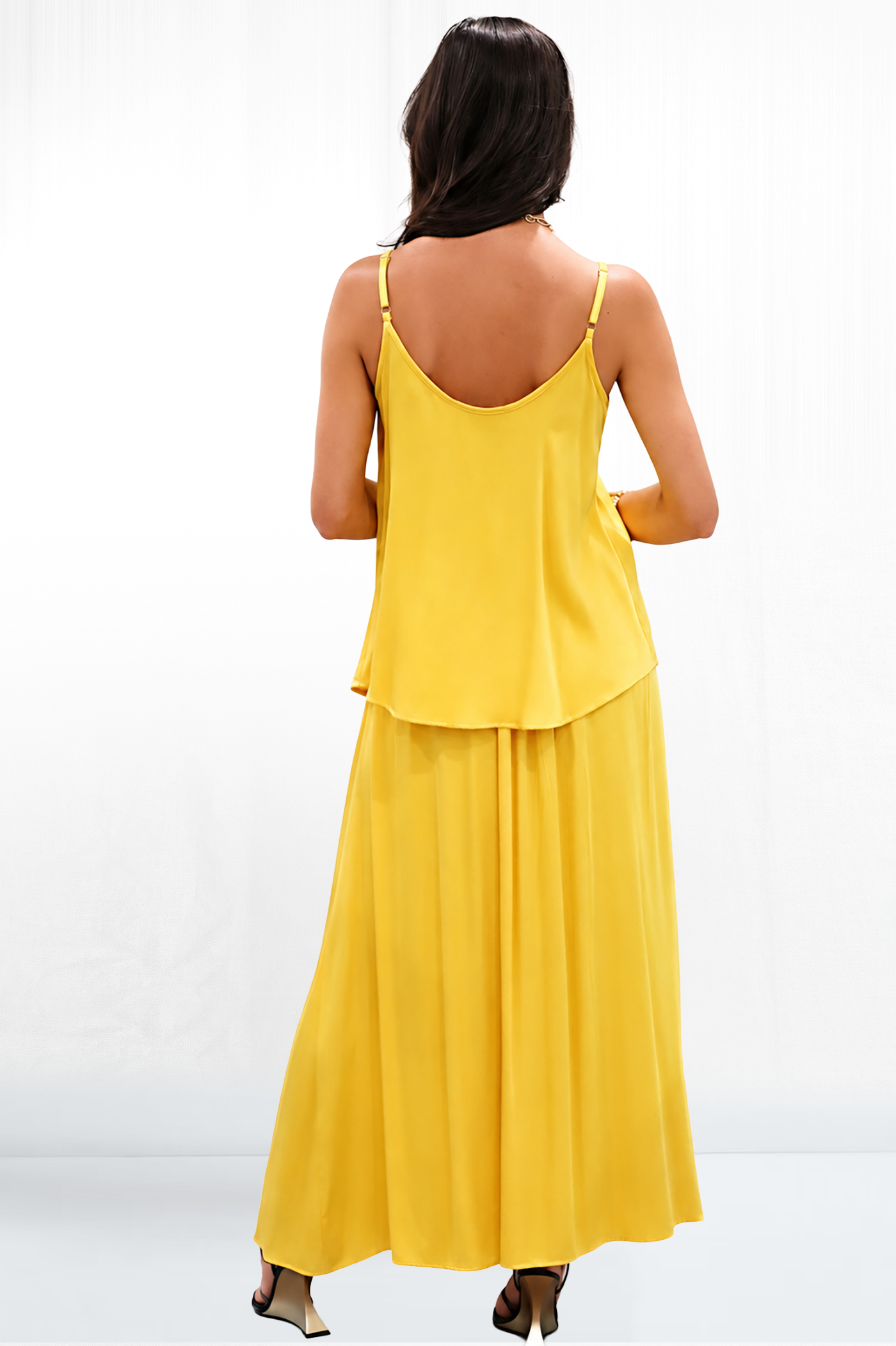Mia Seamless Waist Flowy Maxi Skirt