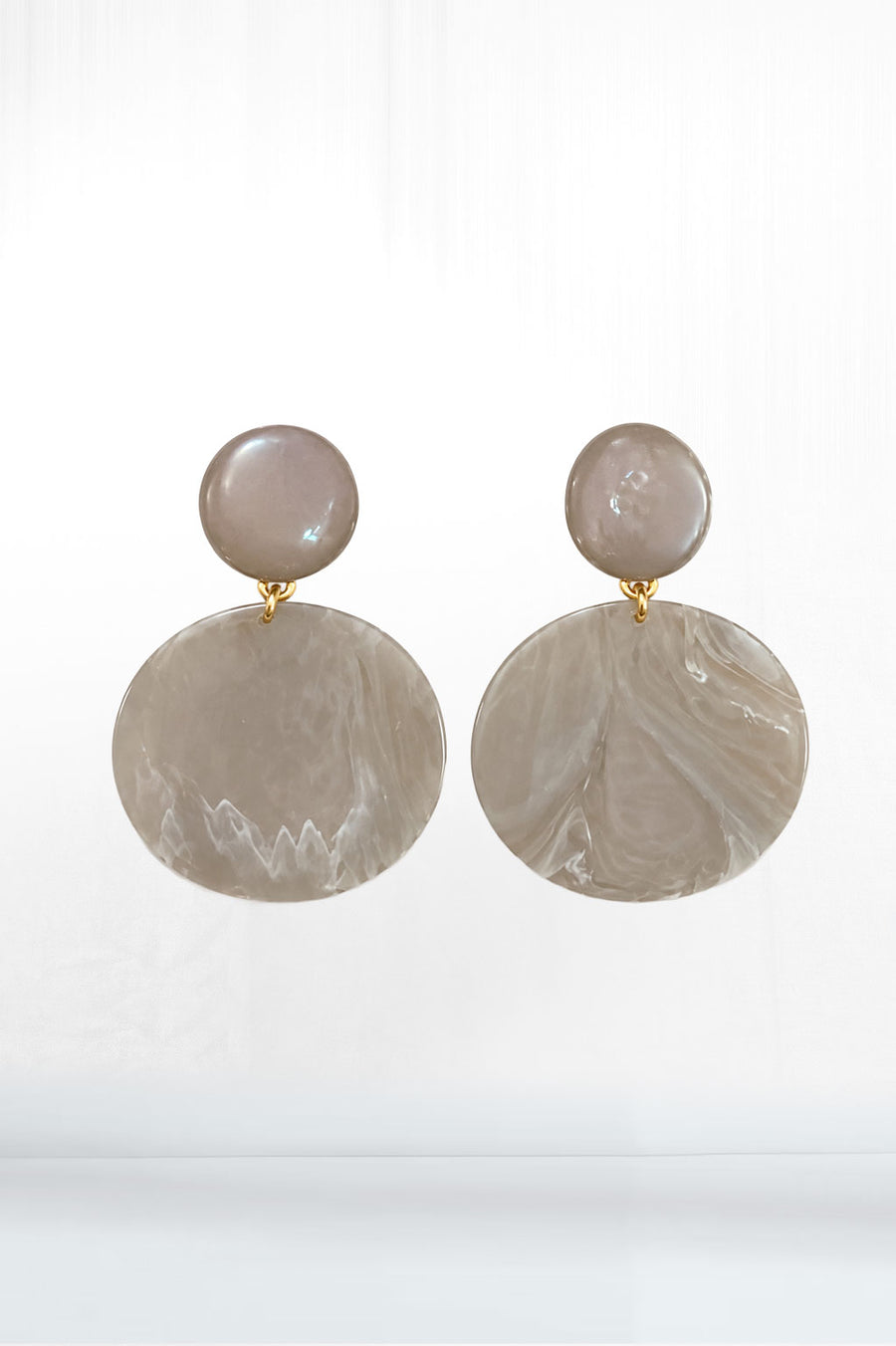 Luna Smoke Pearl Disc Earrings - GRL Society