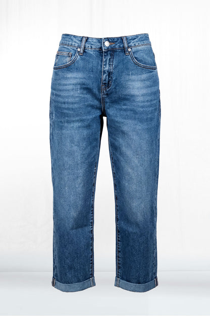 Relaxed Fit Low Rise Rolled Jeans